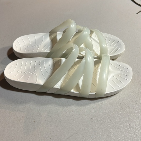 Crocs splash white Glossystrappy slip on sandal. Size W 11 - Picture 3 of 7